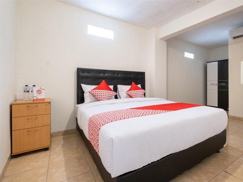 Hotel Oyo 2173 Bnv House Babarsari Maguwo Esterno foto