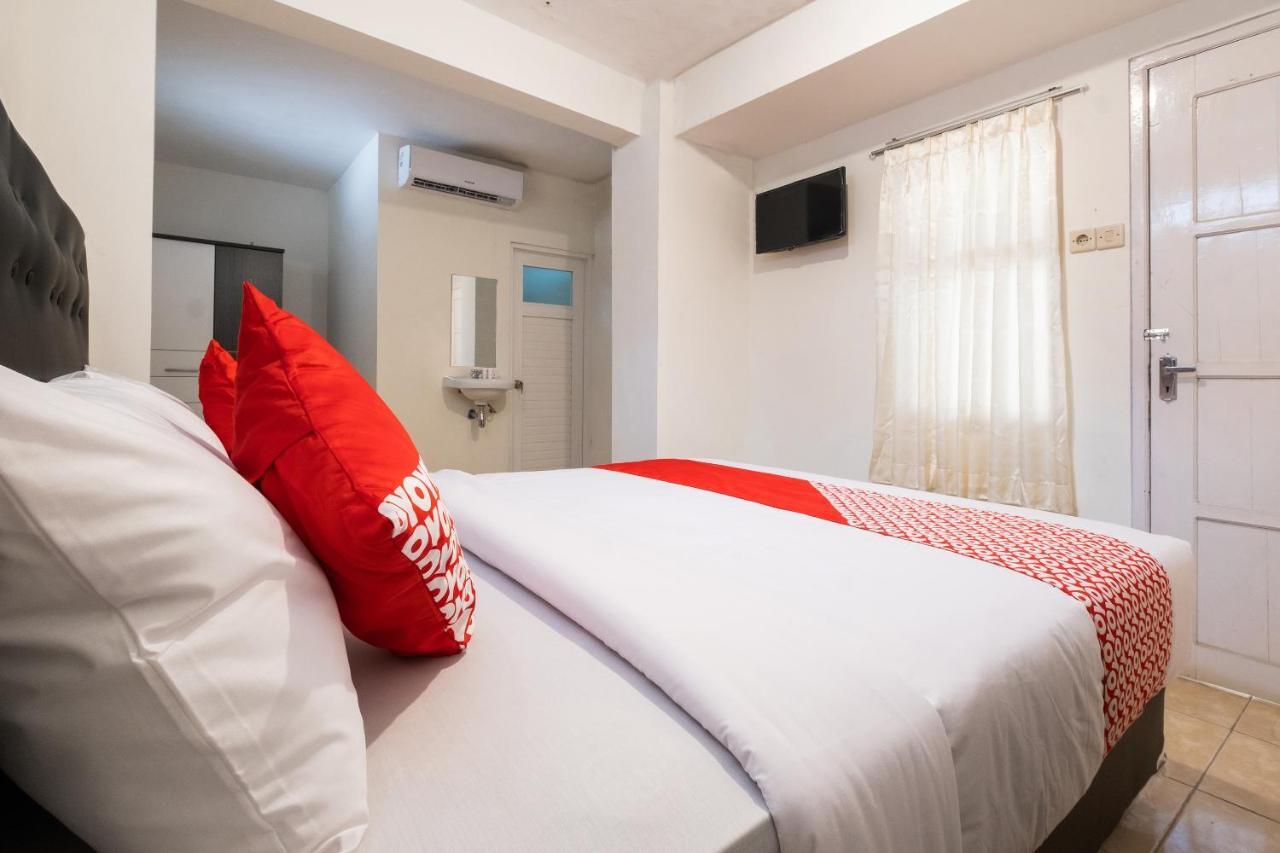 Hotel Oyo 2173 Bnv House Babarsari Maguwo Esterno foto